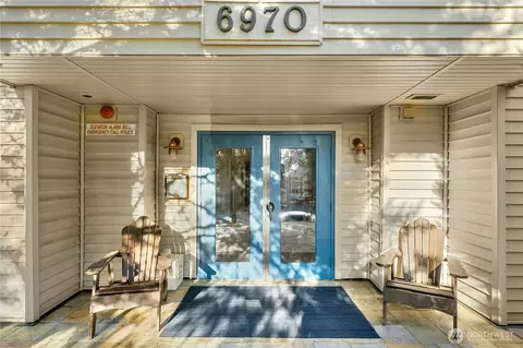 6970 California Ave SW #B304, Seattle, WA 98136
