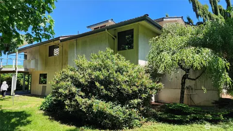 Exterior - 10622 44 Ave SE, Everett, WA 98208 photo 2 of 8