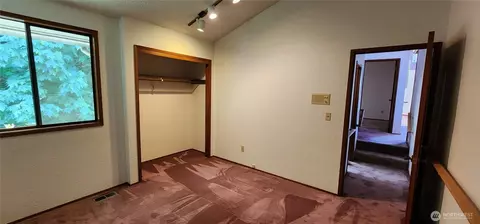 Bedroom - 10622 44 Ave SE, Everett, WA 98208 photo 3 of 4