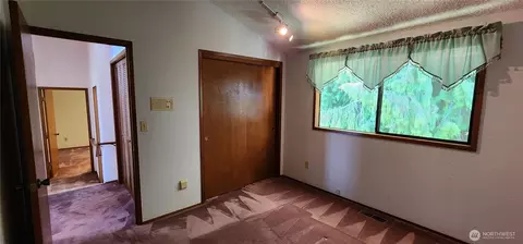 Bedroom - 10622 44 Ave SE, Everett, WA 98208 photo 1 of 4
