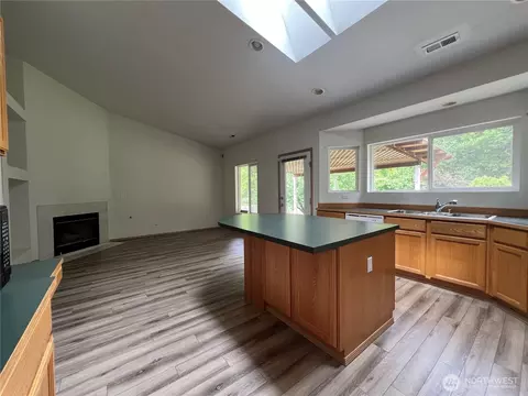 Kitchen - 15121 148th St E, Orting, WA 98360 photo 1 of 6