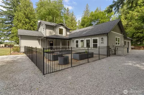 Exterior - 8277 Carl Rd, Everson, WA 98247 photo 9 of 10