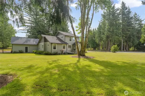 Exterior - 8277 Carl Rd, Everson, WA 98247 photo 4 of 10
