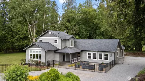 8277 Carl Rd, Everson, WA 98247