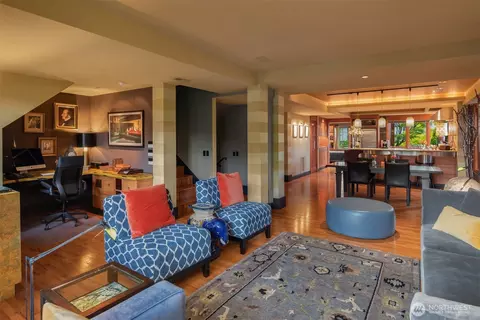 Living - 524 Malden Ave E, Seattle, WA 98112 photo 2 of 3