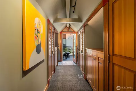 Entry Way - 524 Malden Ave E, Seattle, WA 98112 photo 4 of 4