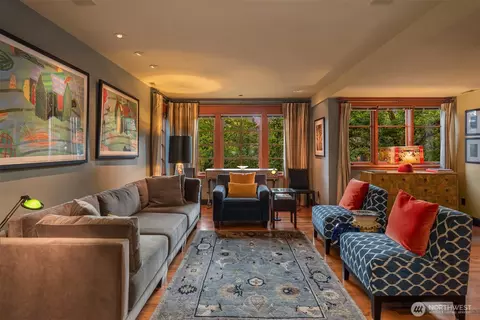 Living - 524 Malden Ave E, Seattle, WA 98112 photo 1 of 3