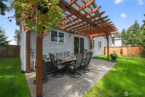 Exterior - 20315 52nd Ave E, Spanaway, WA 98387 photo 7 of 8
