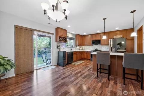 Kitchen - 20315 52nd Ave E, Spanaway, WA 98387 photo 2 of 3