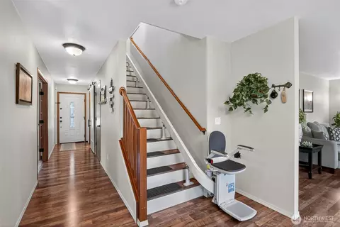Entry Way - 20315 52nd Ave E, Spanaway, WA 98387 photo 1 of 2
