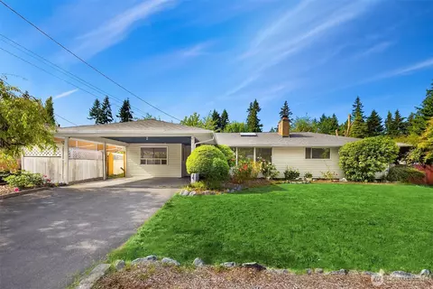 6207 182nd St SW, Lynnwood, WA 98037