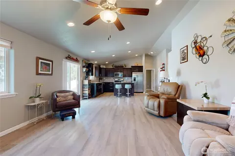 1331 Caprio Loop, Walla Walla, WA 99362 photo 5