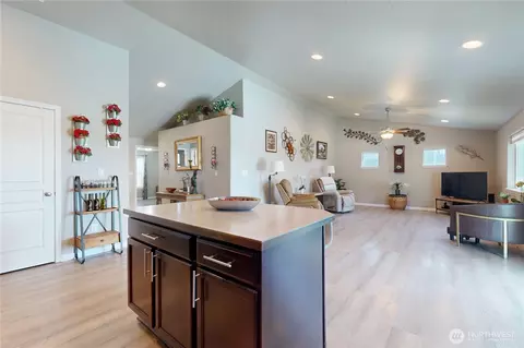 1331 Caprio Loop, Walla Walla, WA 99362 photo 9