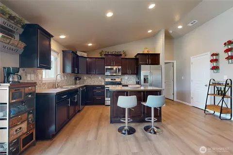 1331 Caprio Loop, Walla Walla, WA 99362 photo 7