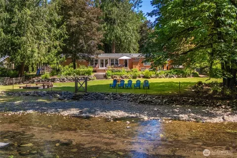 24345 252nd Ave SE, Maple Valley, WA 98038