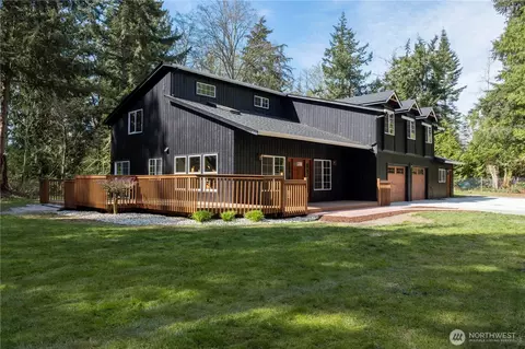 435 Thumper Ln, Camano Island, WA 98282