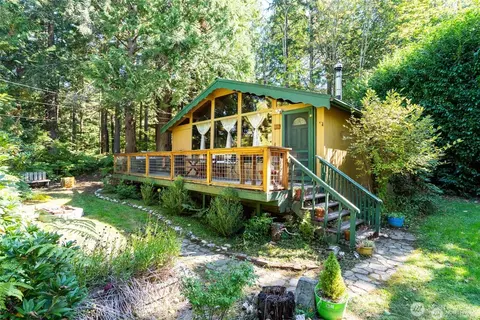 570 Lakeside Dr, Sedro Woolley, WA 98284