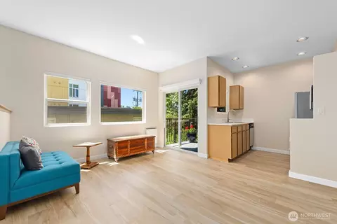 4530 Meridian Ave N #S4, Seattle, WA 98103