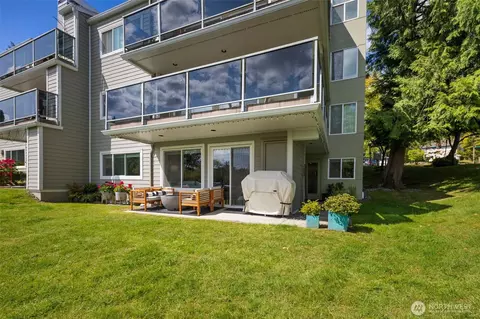 7008 155th Pl NE, Redmond, WA 98052