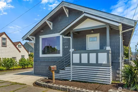 212 N Michigan St, Aberdeen, WA 98520