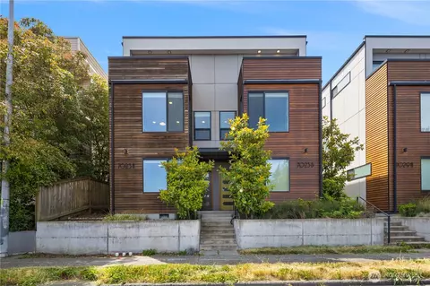 7023 35th Ave NE #A, Seattle, WA 98115