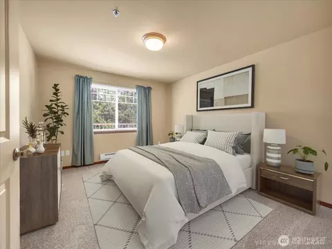 Bedroom - 11527 Highway 99 #E305, Everett, WA 98204 photo 1 of 3