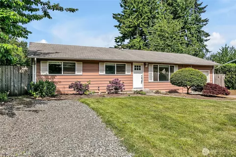 817 Hilltop Ave, Kent, WA 98031