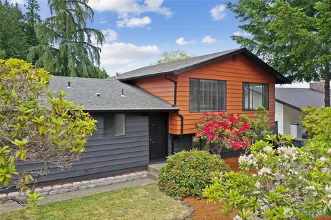 104 Hawthorn Ln, Shelton, WA 98584