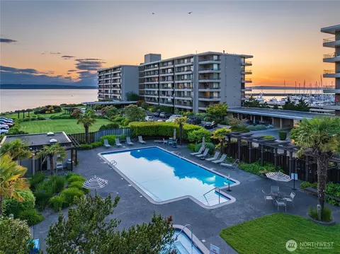 6533 Seaview Ave NW #407A, Seattle, WA 98117