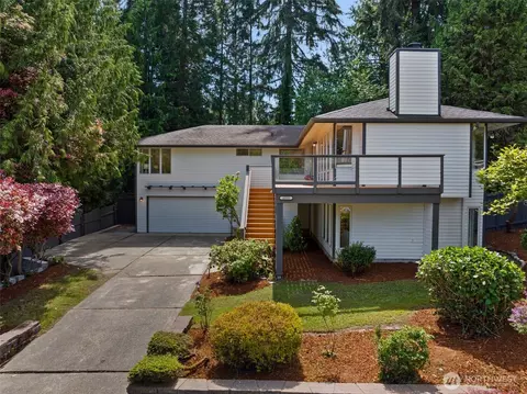 16939 SE 39th St, Bellevue, WA 98008