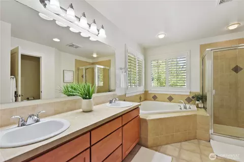 Bath - 23804 17th Pl W, Bothell, WA 98021 photo 2 of 4