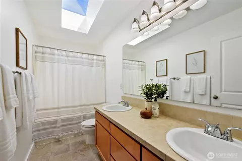 Bath - 23804 17th Pl W, Bothell, WA 98021 photo 4 of 4