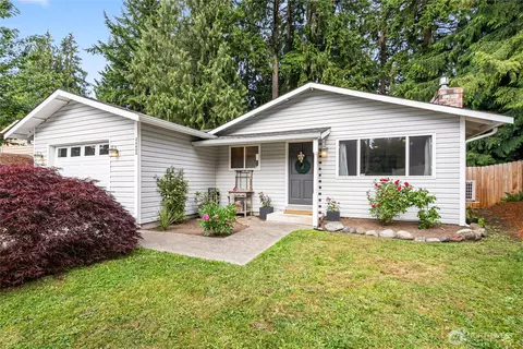 26600 Weaver Ave NW, Poulsbo, WA 98370