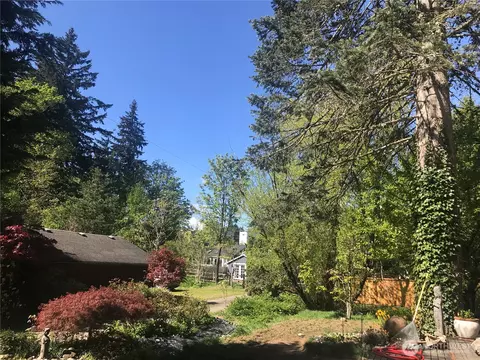9724 Slater Ave NE, Kirkland, WA 98033