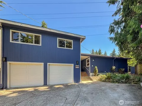 12415 NE 109th Pl, Kirkland, WA 98033