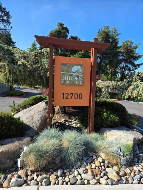 12700 NE 8th St #E308, Bellevue, WA 98005