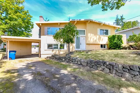 24700 21st Ave S, Des Moines, WA 98198