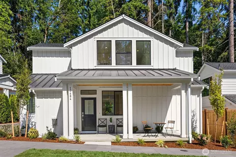 13484 NE 112th Pl, Redmond, WA 98052