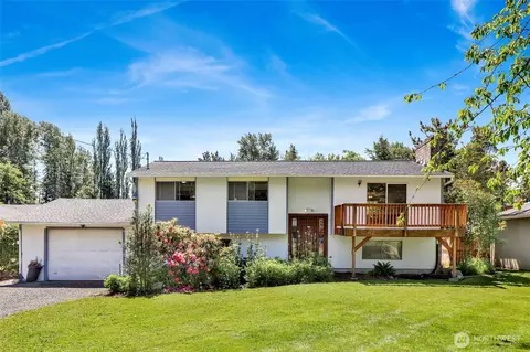 3125 Mcleod Rd, Bellingham, WA 98225