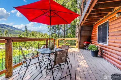 Exterior - 16119 Crystal River Ranch Rd E, Greenwater, WA 98022 photo 9 of 15