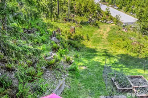 Exterior - 16119 Crystal River Ranch Rd E, Greenwater, WA 98022 photo 11 of 15