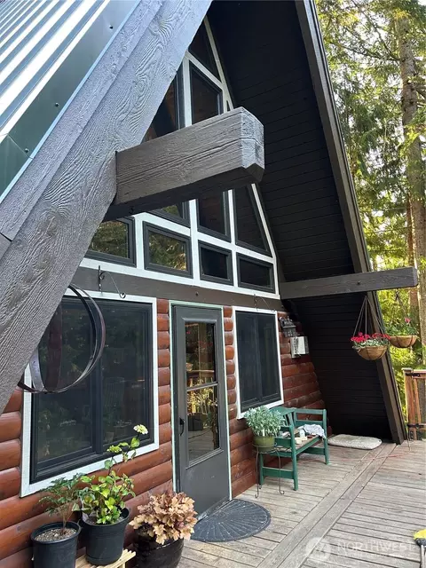 Exterior - 16119 Crystal River Ranch Rd E, Greenwater, WA 98022 photo 8 of 15