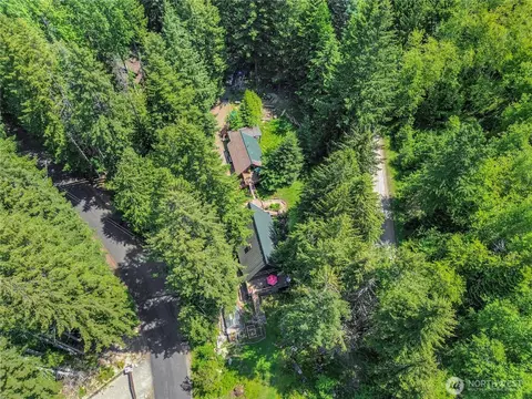 View/Area - 16119 Crystal River Ranch Rd E, Greenwater, WA 98022 photo 2 of 3