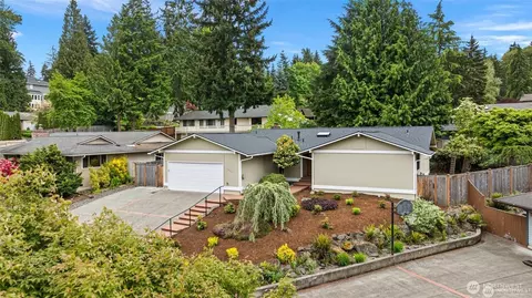 14725 SE 45th Ct, Bellevue, WA 98006
