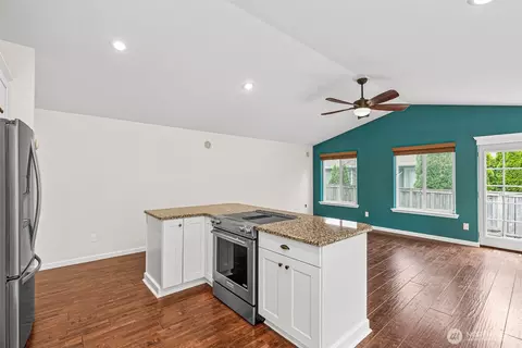Kitchen - 5937 Danials Loop SE, Lacey, WA 98513 photo 4 of 5