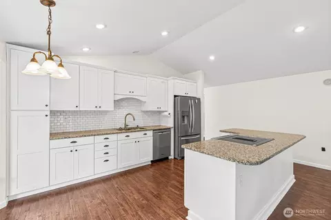 Kitchen - 5937 Danials Loop SE, Lacey, WA 98513 photo 3 of 5