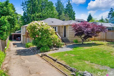 12546 17th Ave NE, Seattle, WA 98125