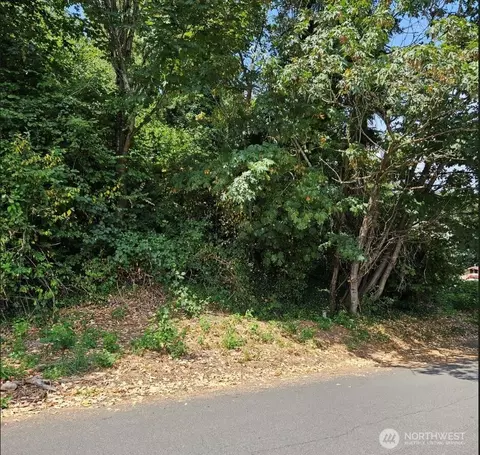 8439 6th Ave SW, Seattle, WA 98106