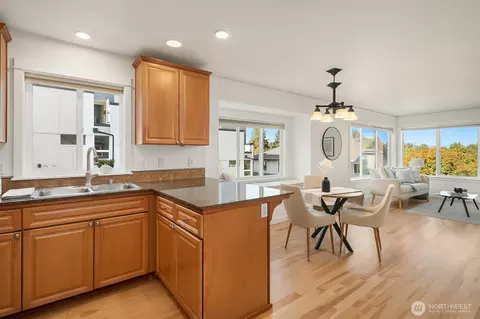 Other - 224 26th Ave E #B, Seattle, WA 98112 photo 1 of 5