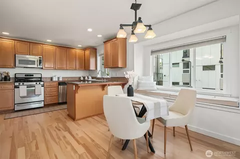 Other - 224 26th Ave E #B, Seattle, WA 98112 photo 2 of 5